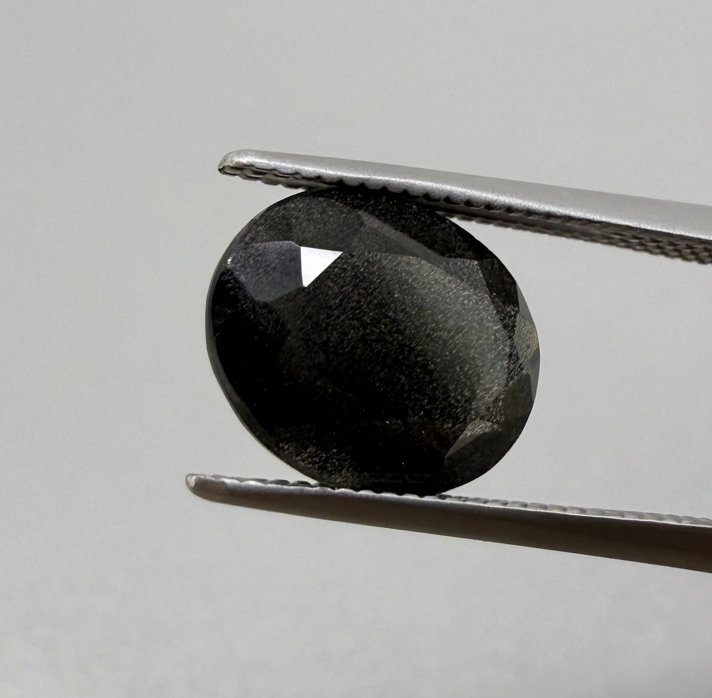 Black-Anthracite/Dark-Violet Scapolite Oval 2.45 Ct