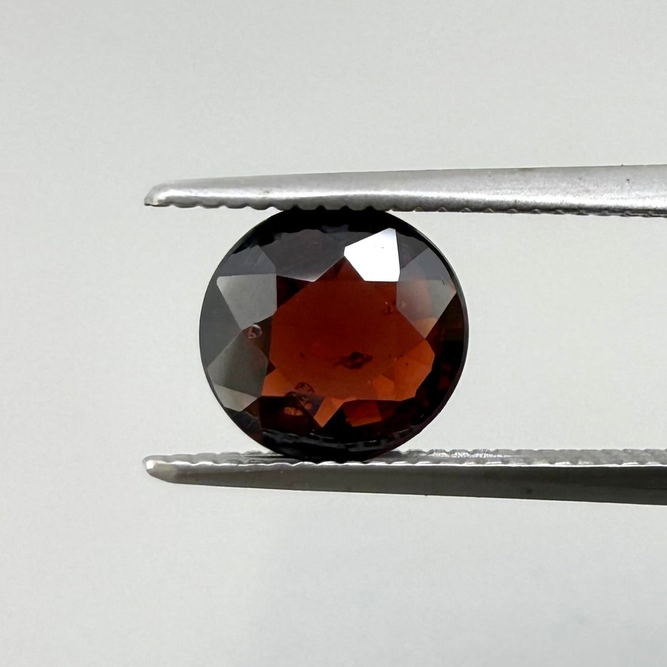 Red Rhodolite Round 1.5 Ct
