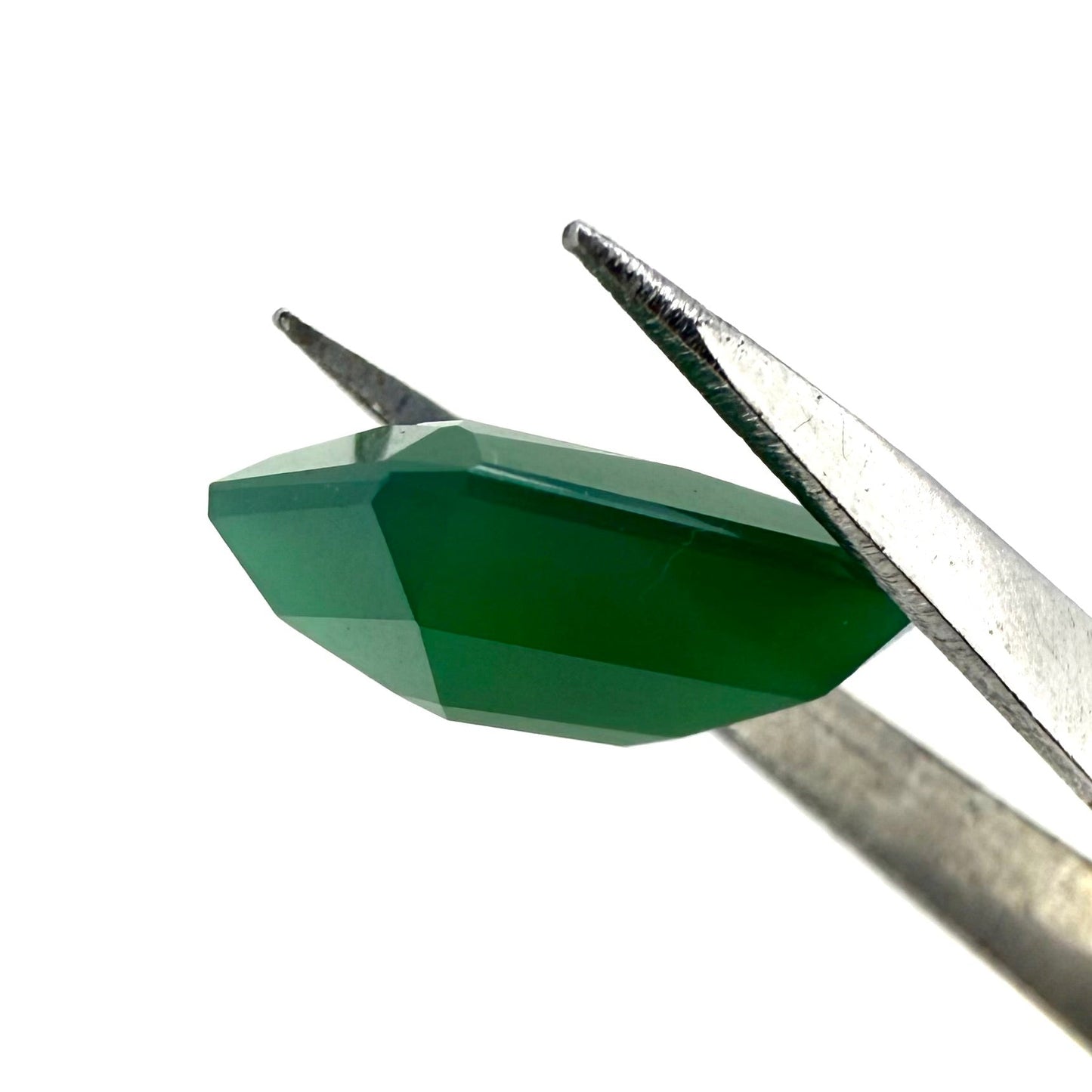 Vibrant Green Chalcedony Emerald cut 5.37 Ct