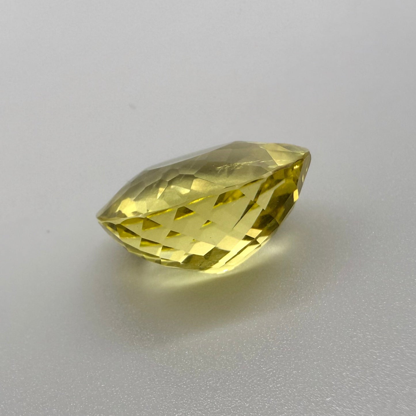 Lemon Quartz Pear 39.1 Ct