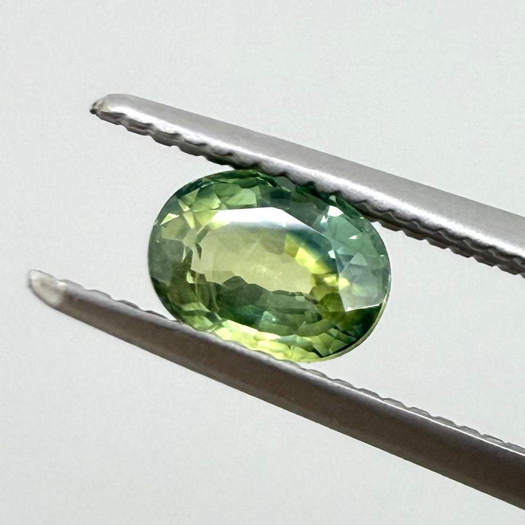 Bi-Color (Green Blue) Sapphire Oval 0.69 Ct