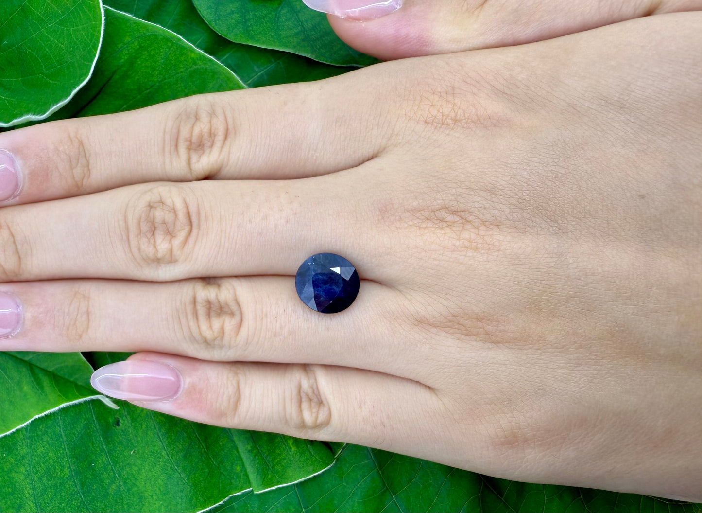 Dark Blue Sapphire Round 4.48 Ct