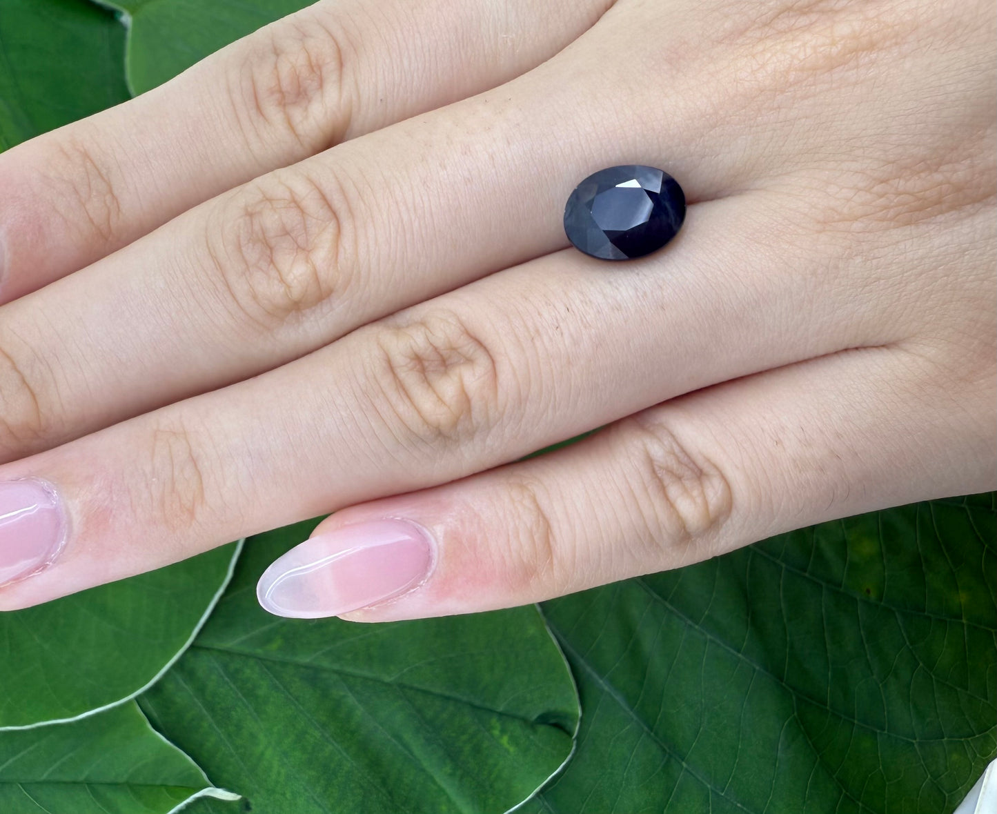 Very Dark Blue Sapphire Oval 3.9 Ct