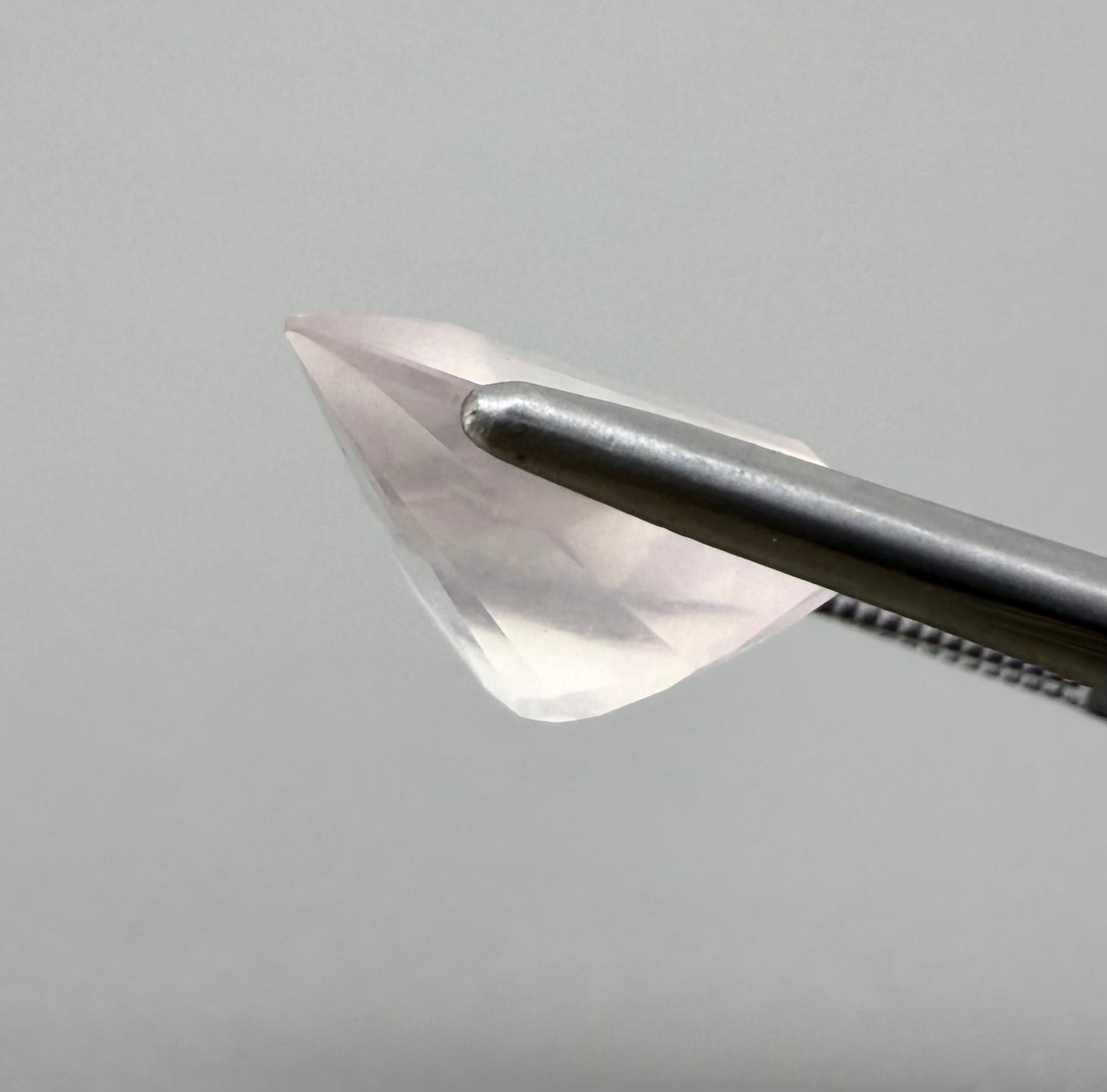 Rose Quartz Fancy Pear 5.26 Ct