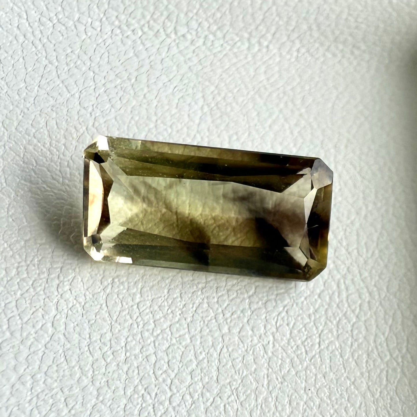 Bi-Color (Lemon Brown) Lemon Quartz Baguette 4.61 Ct