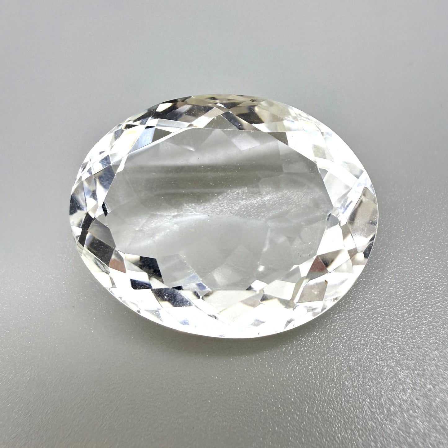 Huge Chrystal White Quartz Oval 69.87 Ct