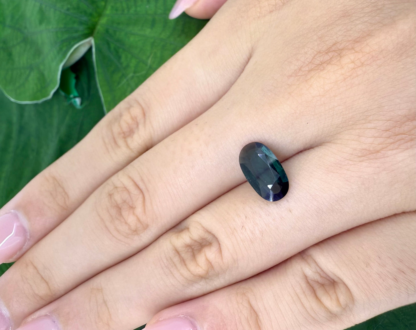 Green Tourmaline Oval 1.43 Ct
