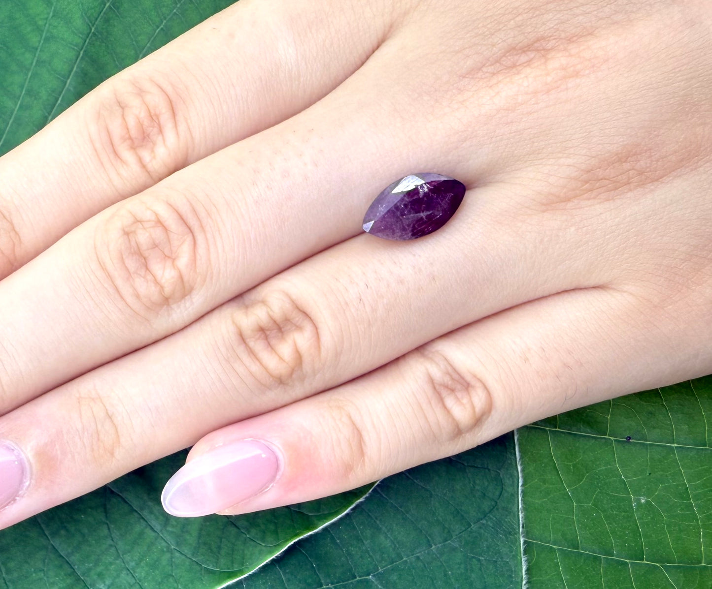 Purple Sapphire Marquise 2.9 Ct