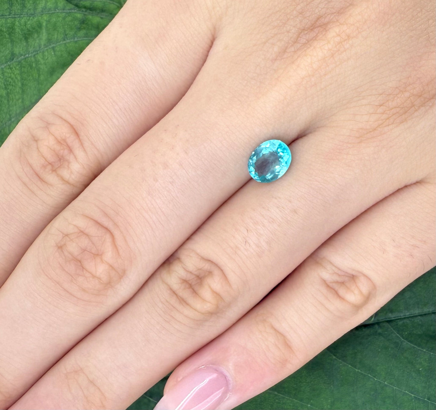 Vibrant Turquoise Apatite Oval 0.9 Ct