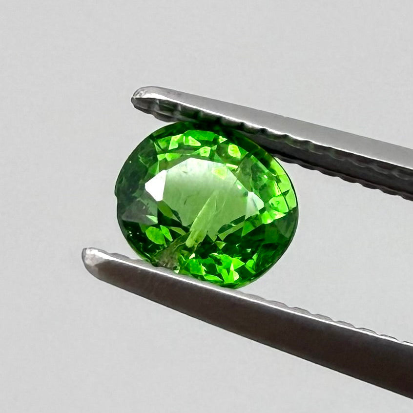 Tsavorite Oval 0.58 Ct