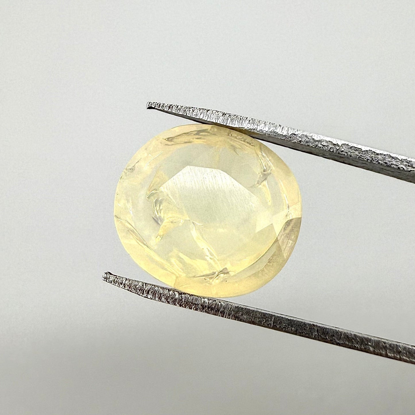 Pastel Yellow Opal Oval 2.4 Ct