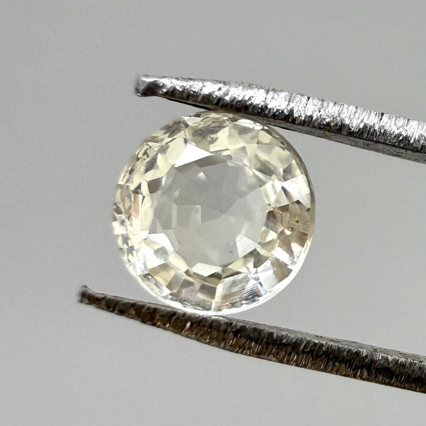 White Sapphire Round 0.71 Ct