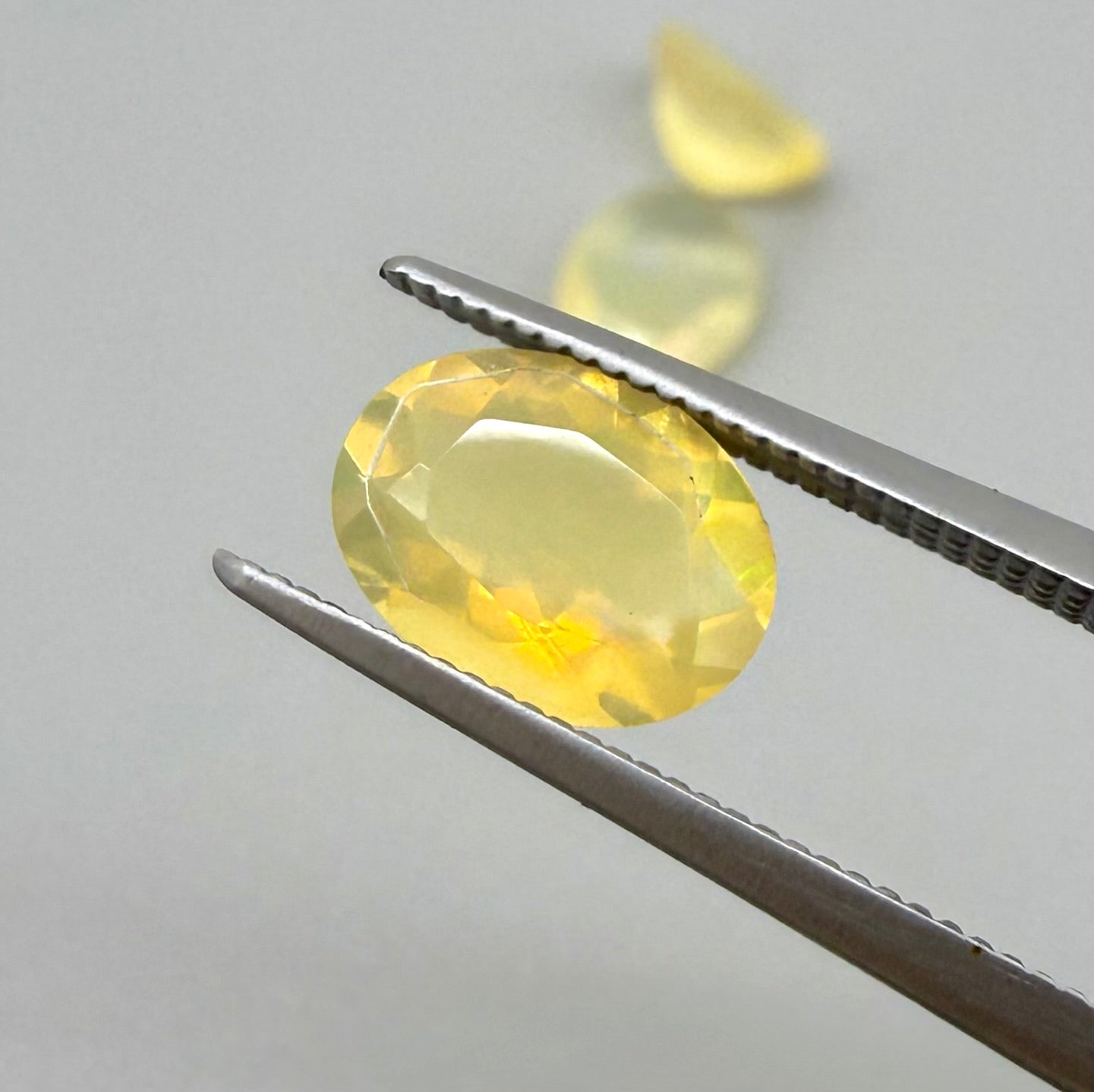 Milky Yellow Hues Shimmer Opal Set Oval 2.78 Ct