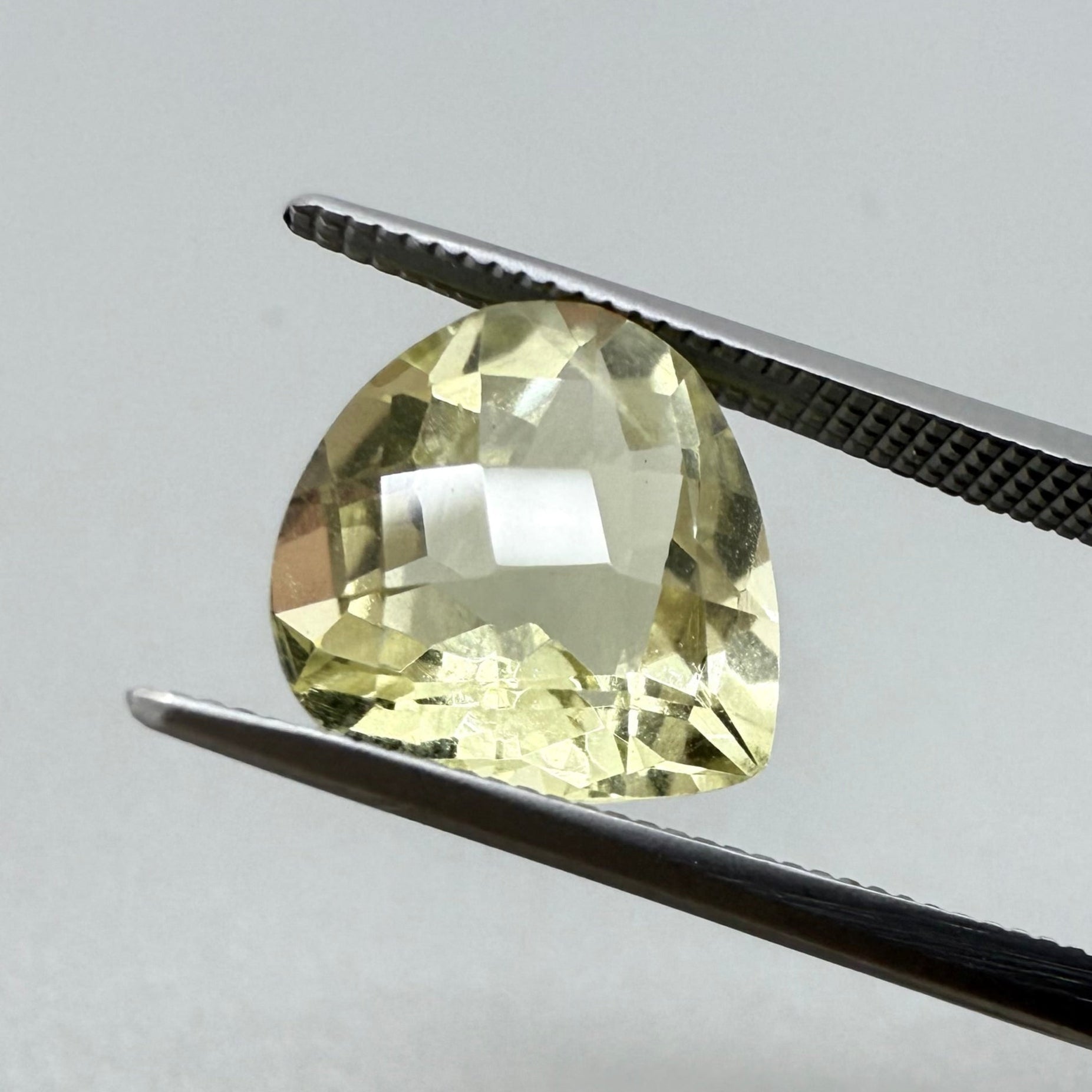 Loose Pastel Yellow Lemon Quartz gemstone, pear shape