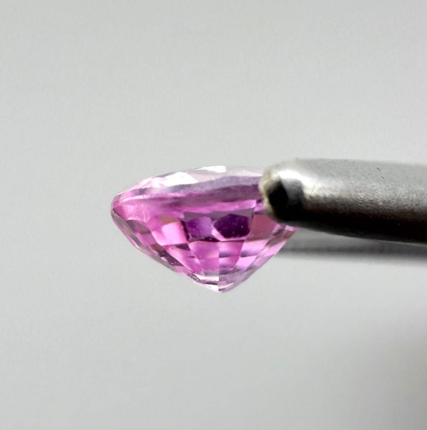 Pink Sapphire Oval 0.55 Ct