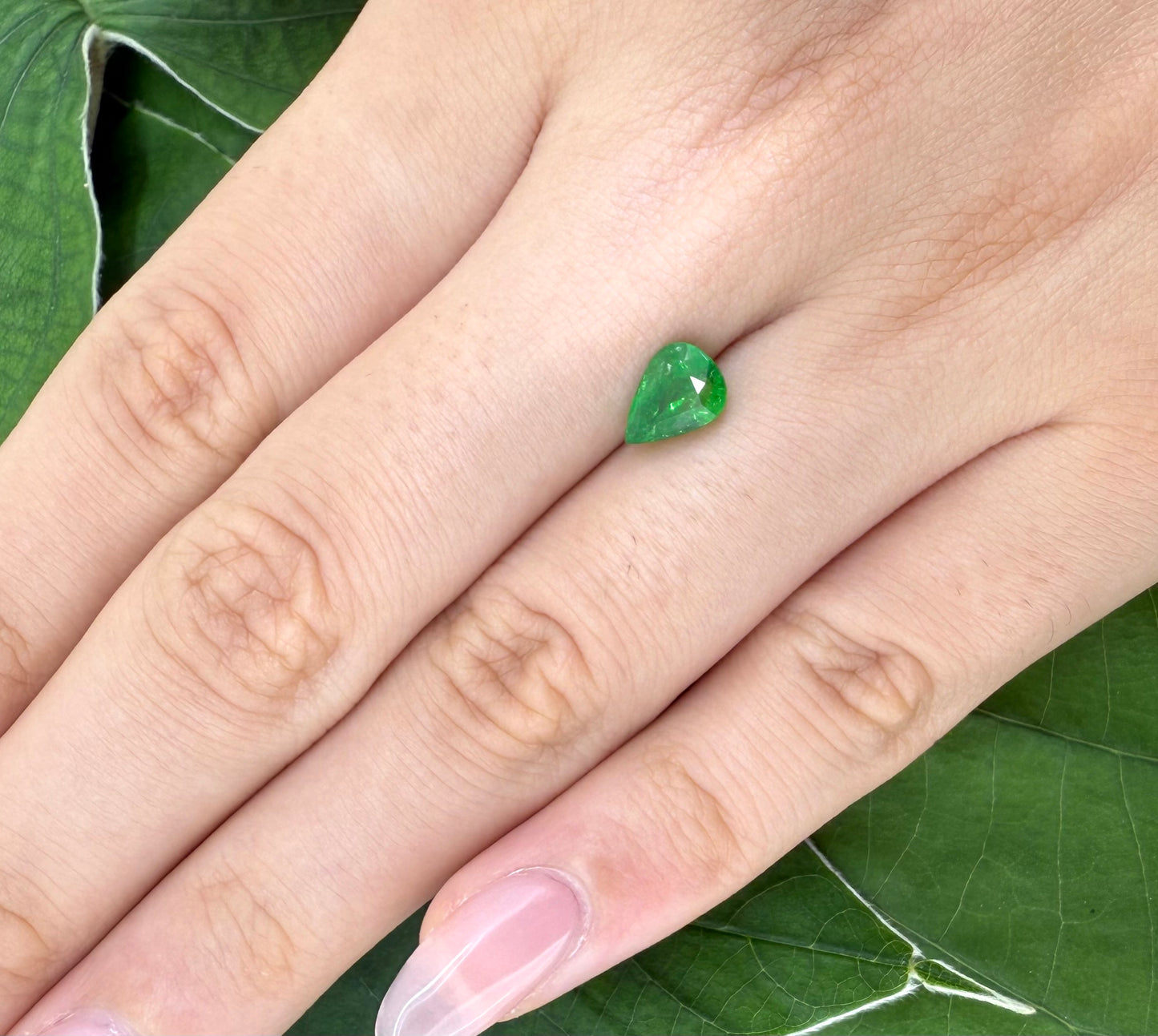 Tsavorite Pear 1.15 Ct