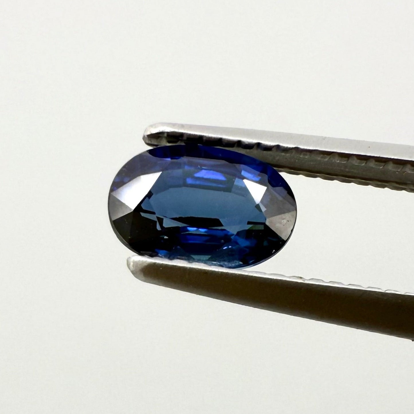 Vibrant Royal Blue Sapphire Oval 0.64 Ct
