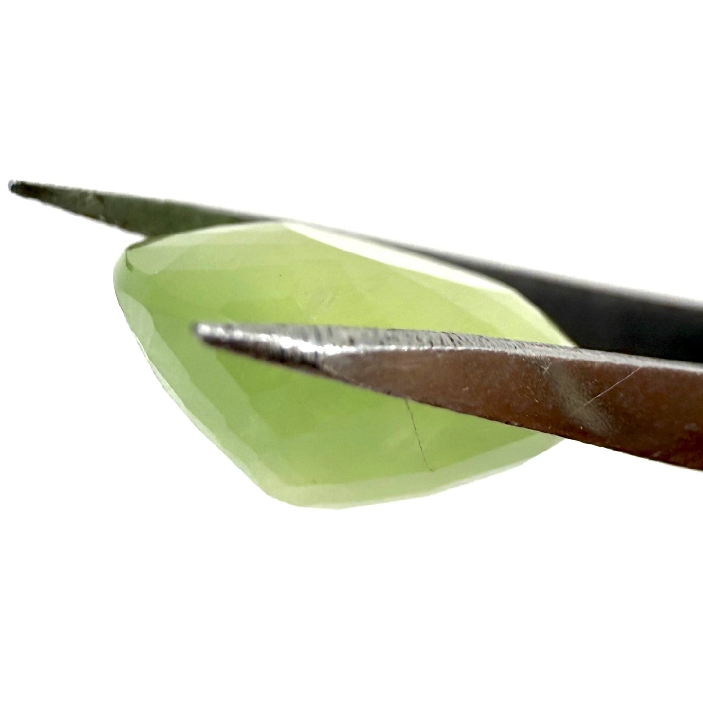 Bi-Color (Yellow Green) Chalcedony Oval 8.9 Ct