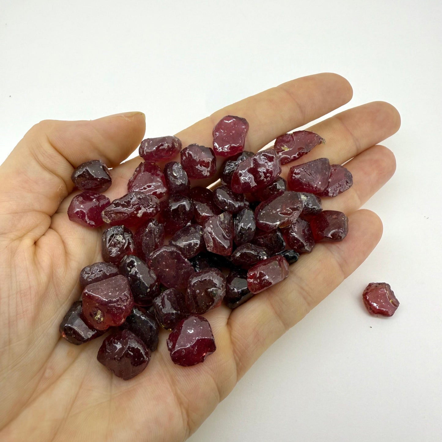 Rubies Rough Lot R2 - starting 250$ per g