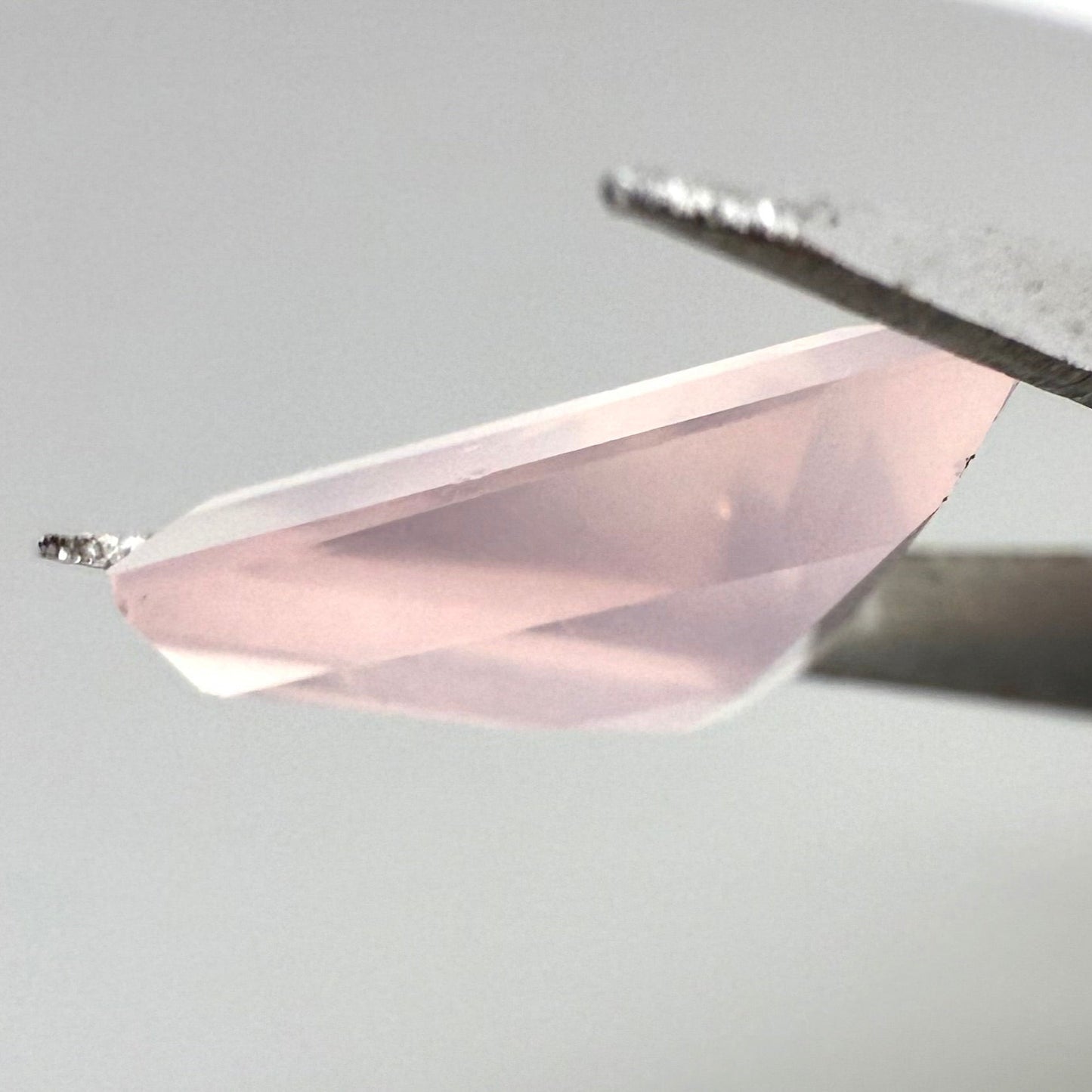 Rose Quartz Fancy 8.23 Ct