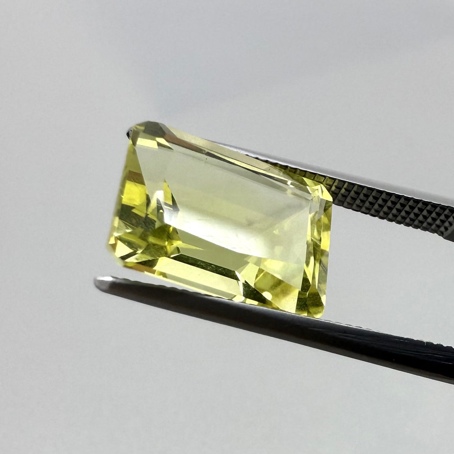 Lemon Quartz Cushion 5.2 Ct