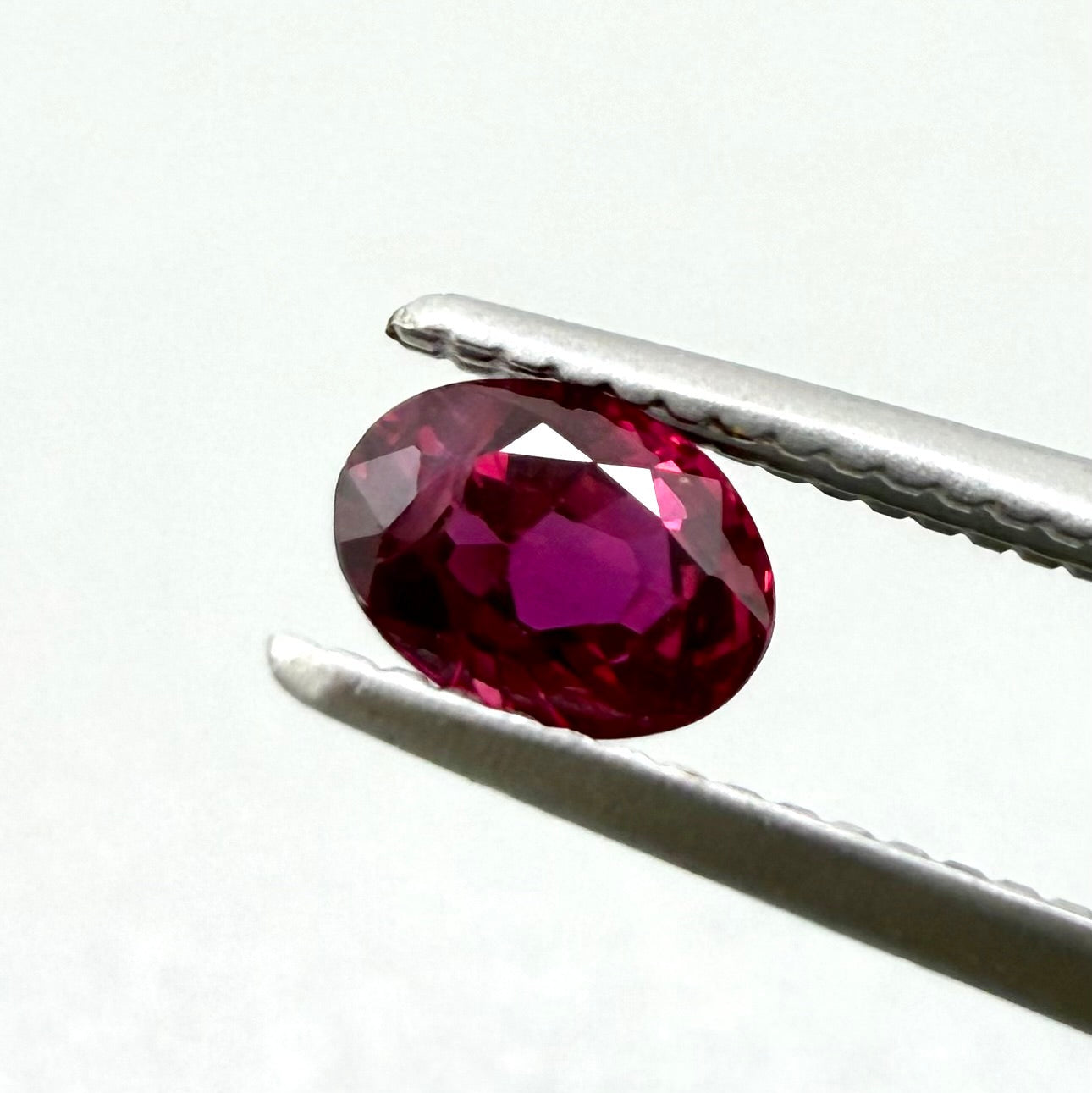 Pink-Red Ruby Oval 0.4 Ct