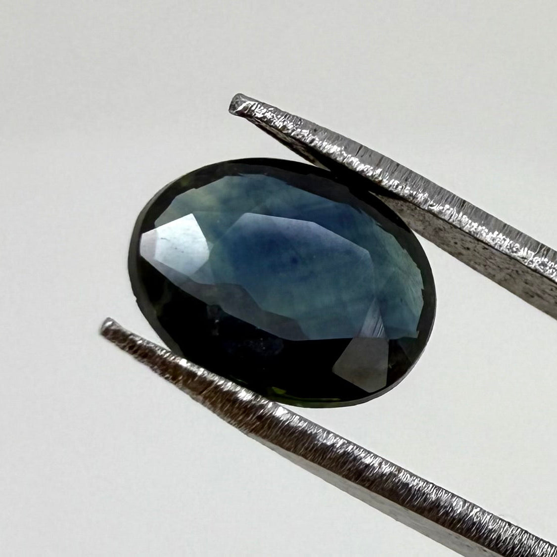 Blue Hues Sapphire Oval 1.2 Ct