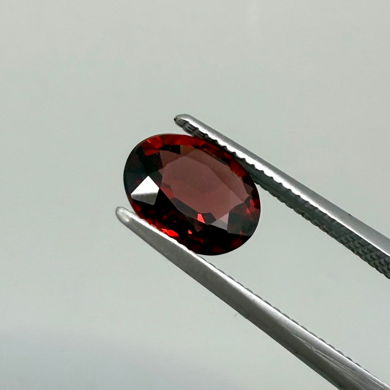 Red Rhodolite Oval 1.54 Ct