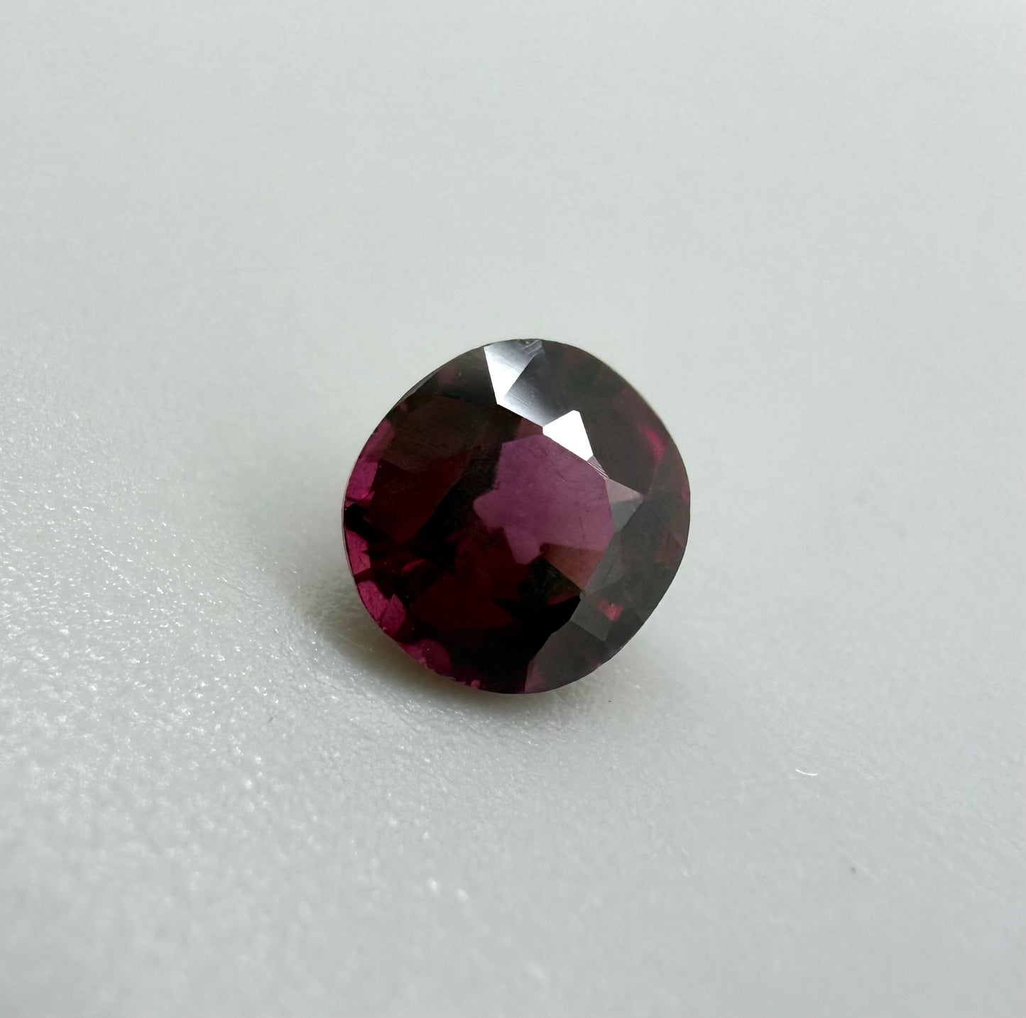 Pink-Red Rhodolite Round 1.1 Ct