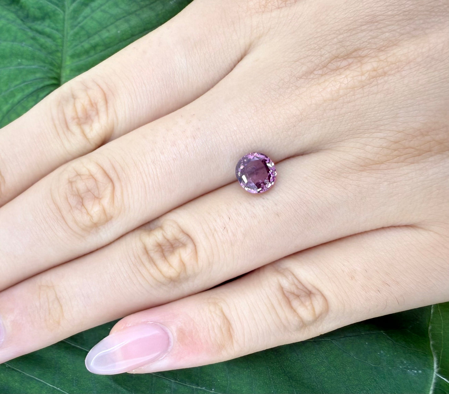 Pinkpurple Spinel Oval 1.45 Ct