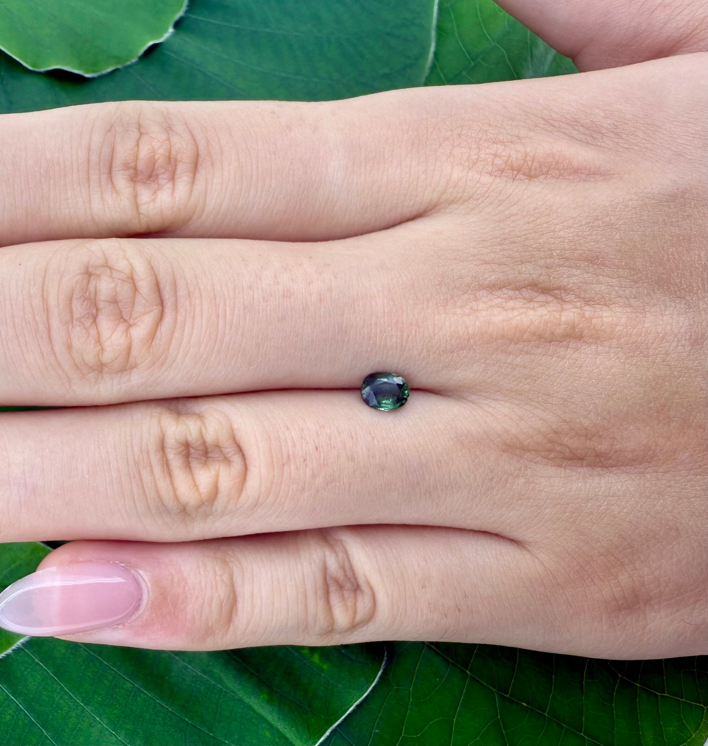 Green Sapphire Oval 0.56 Ct