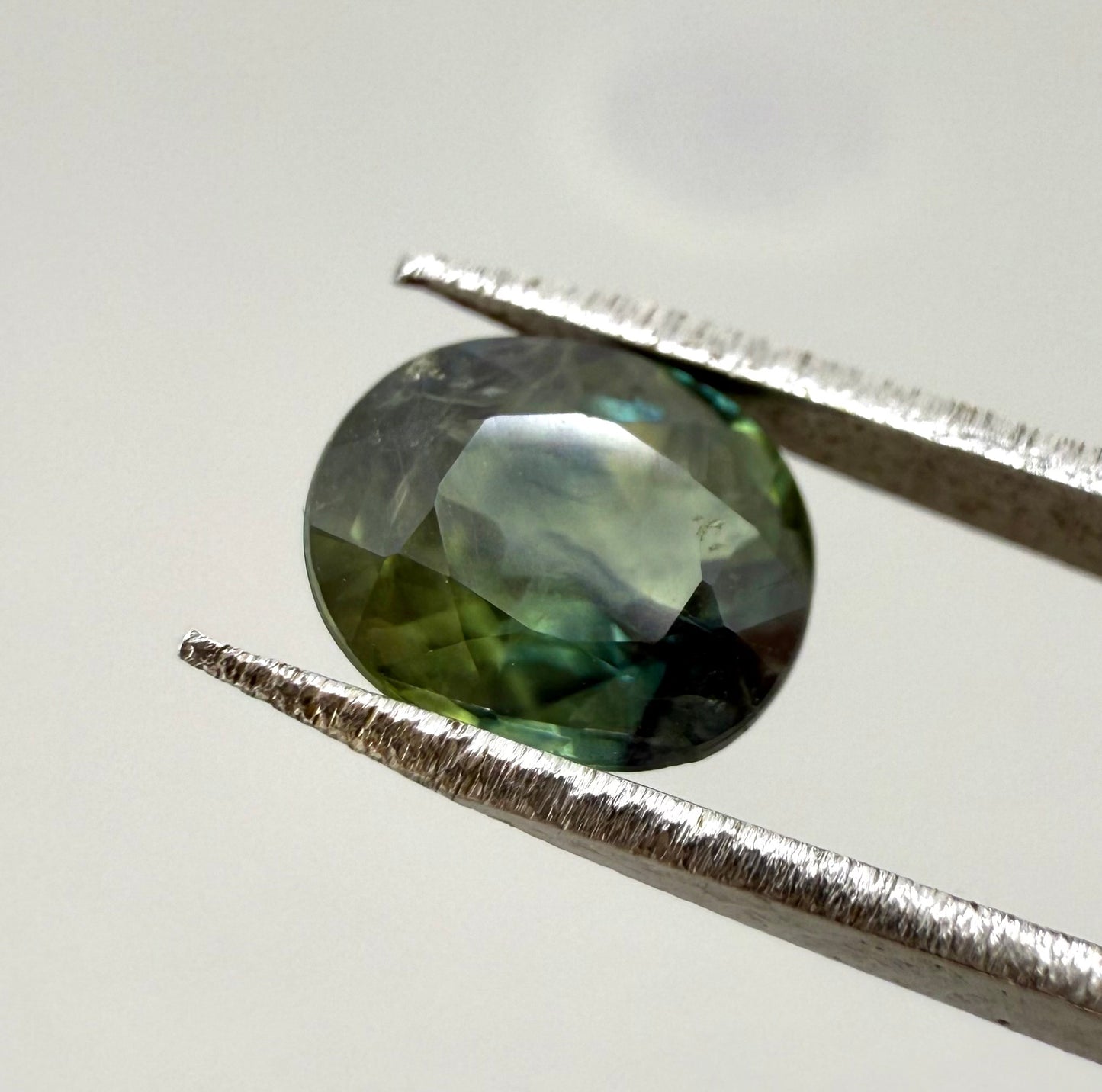 Bi-Color (Green Blue) Sapphire Oval 1.46 Ct