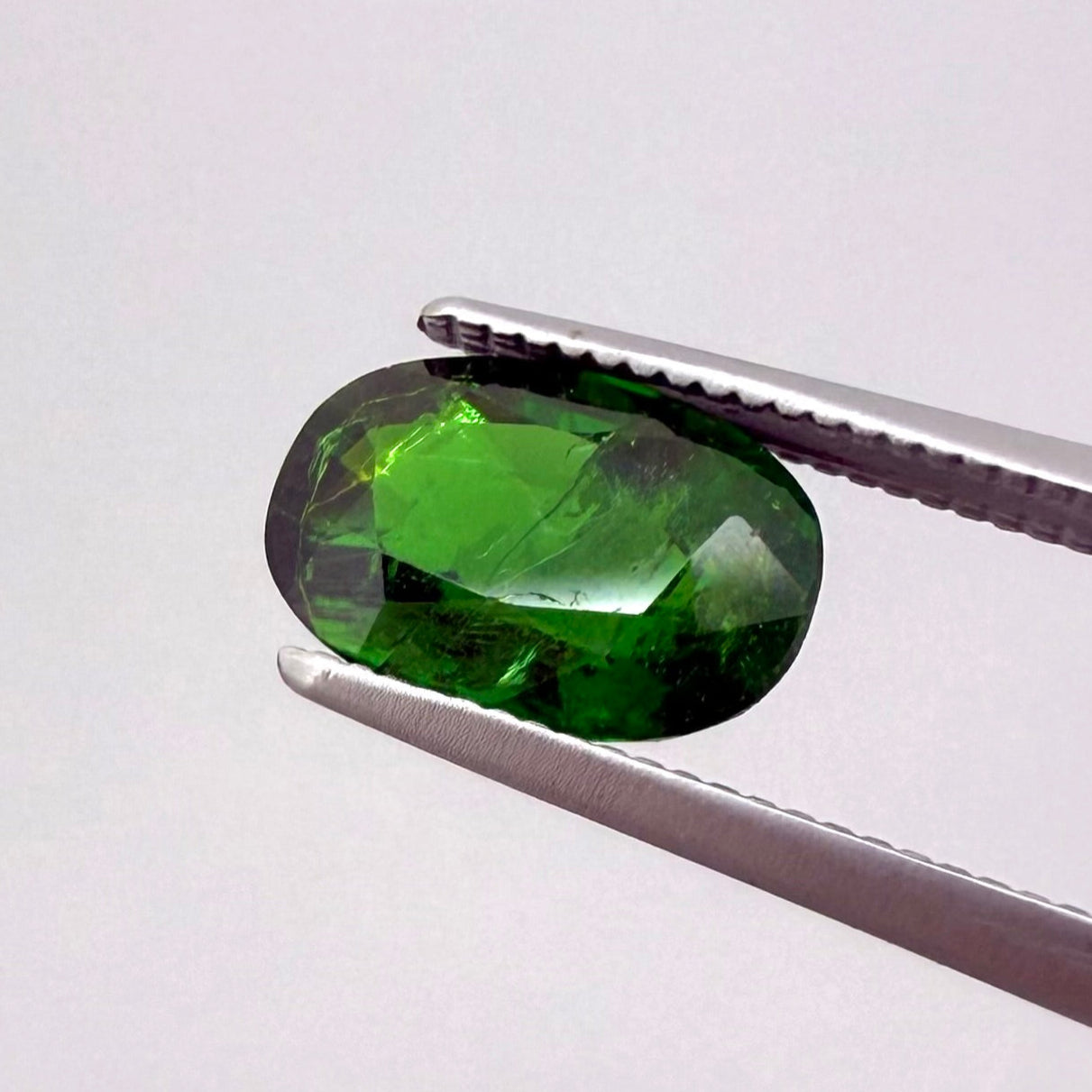 Tsavorite Oval 2 Ct