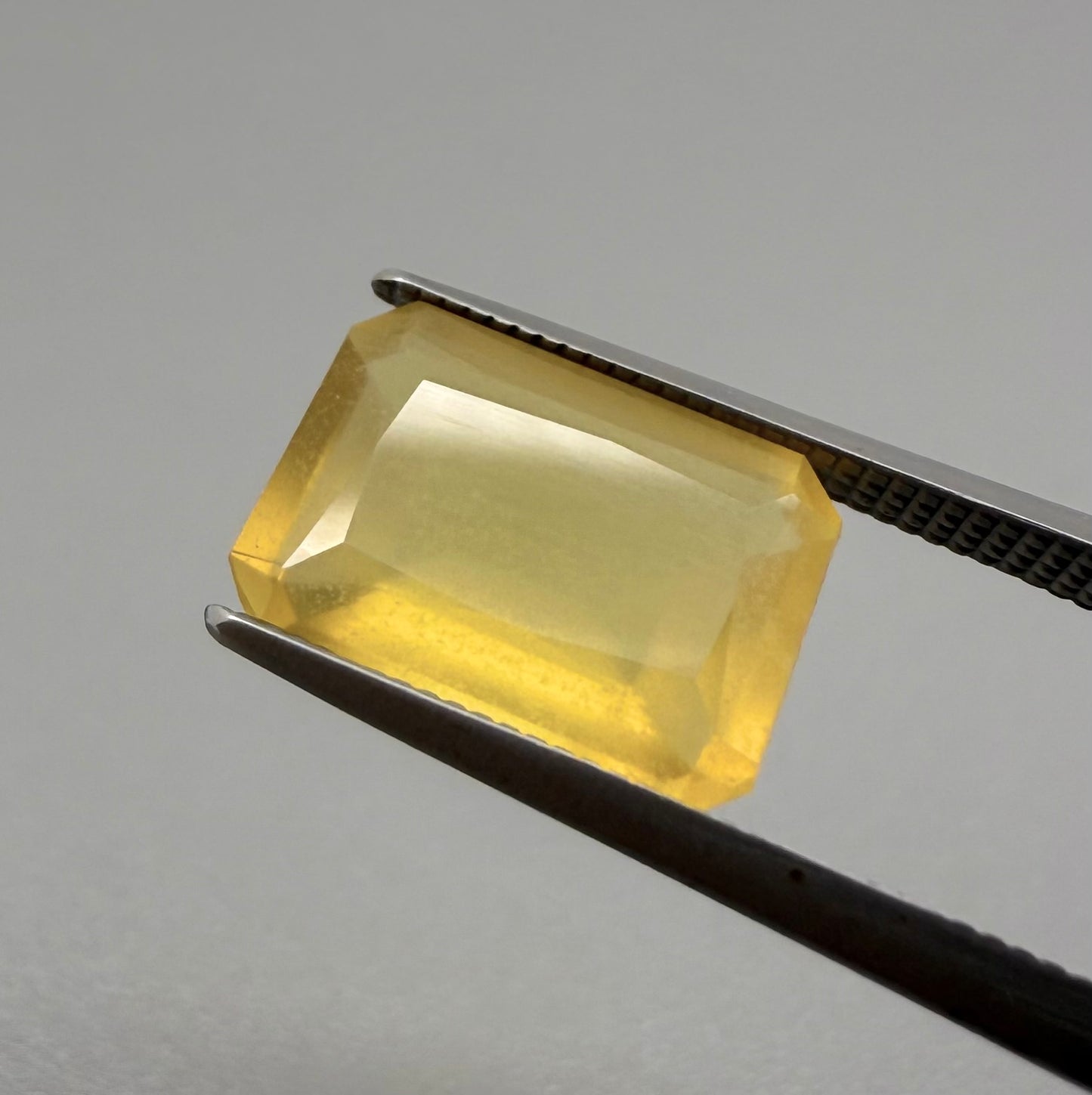 Yellow Fire Opal Emerald cut 3.19 Ct