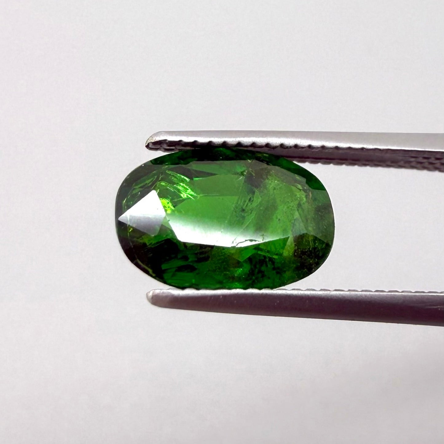 Tsavorite Oval 2 Ct
