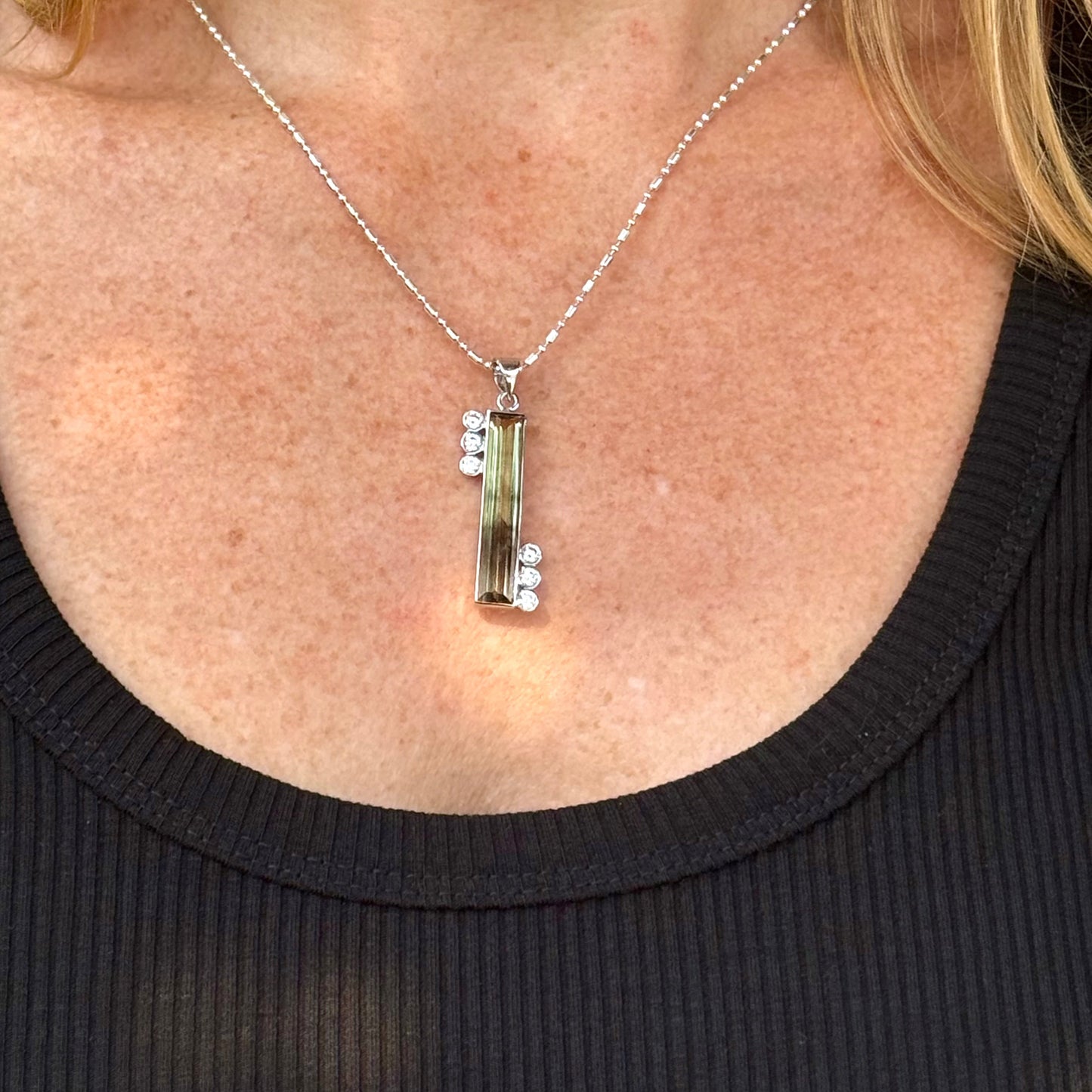 Handmade bicolor lemon quartz pendant in white-gold-plated silver, 6.42ct, with CZ accents. Yellow-to-honey tones, elegant and unique.