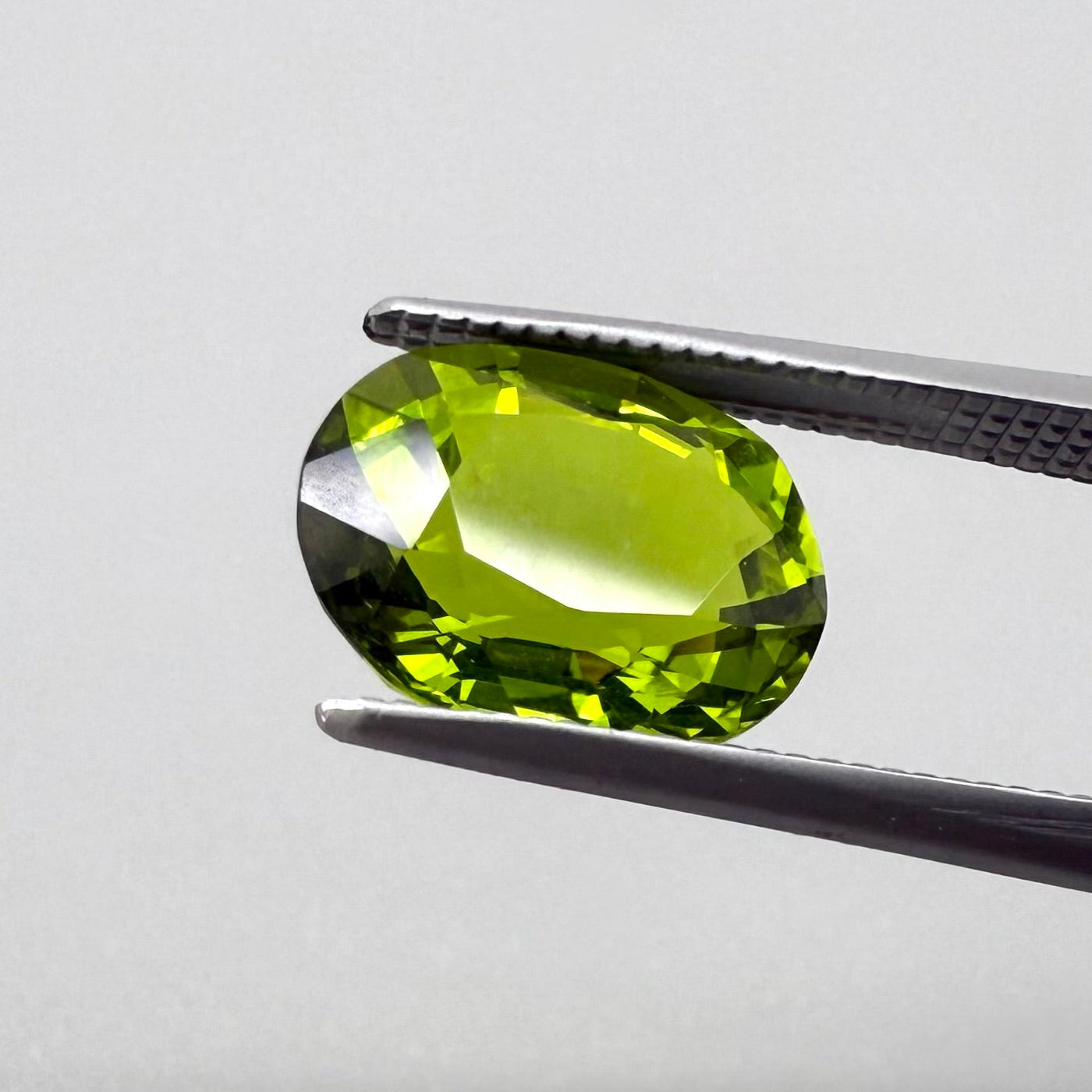 Peridot Oval 2.75 Ct