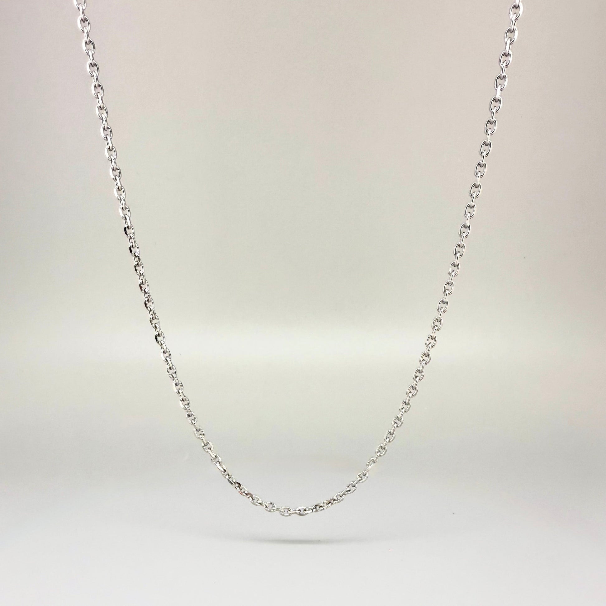 60cm stainless steel chain with polished finish, elegant and durable, ideal for pairing with gemstone pendants.