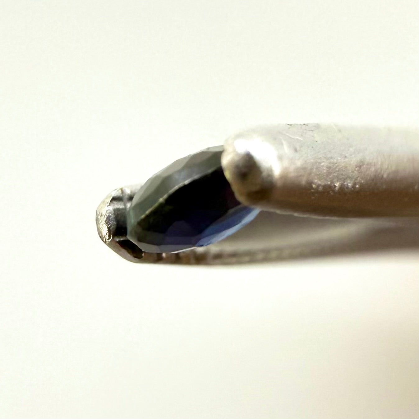 Blue Sapphire Oval 0.14 Ct