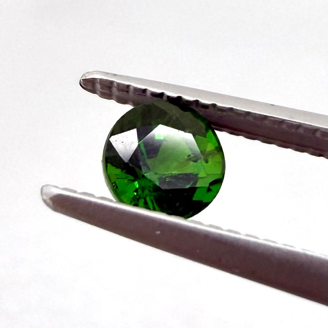 Chrome Diopside Round 0.45 Ct
