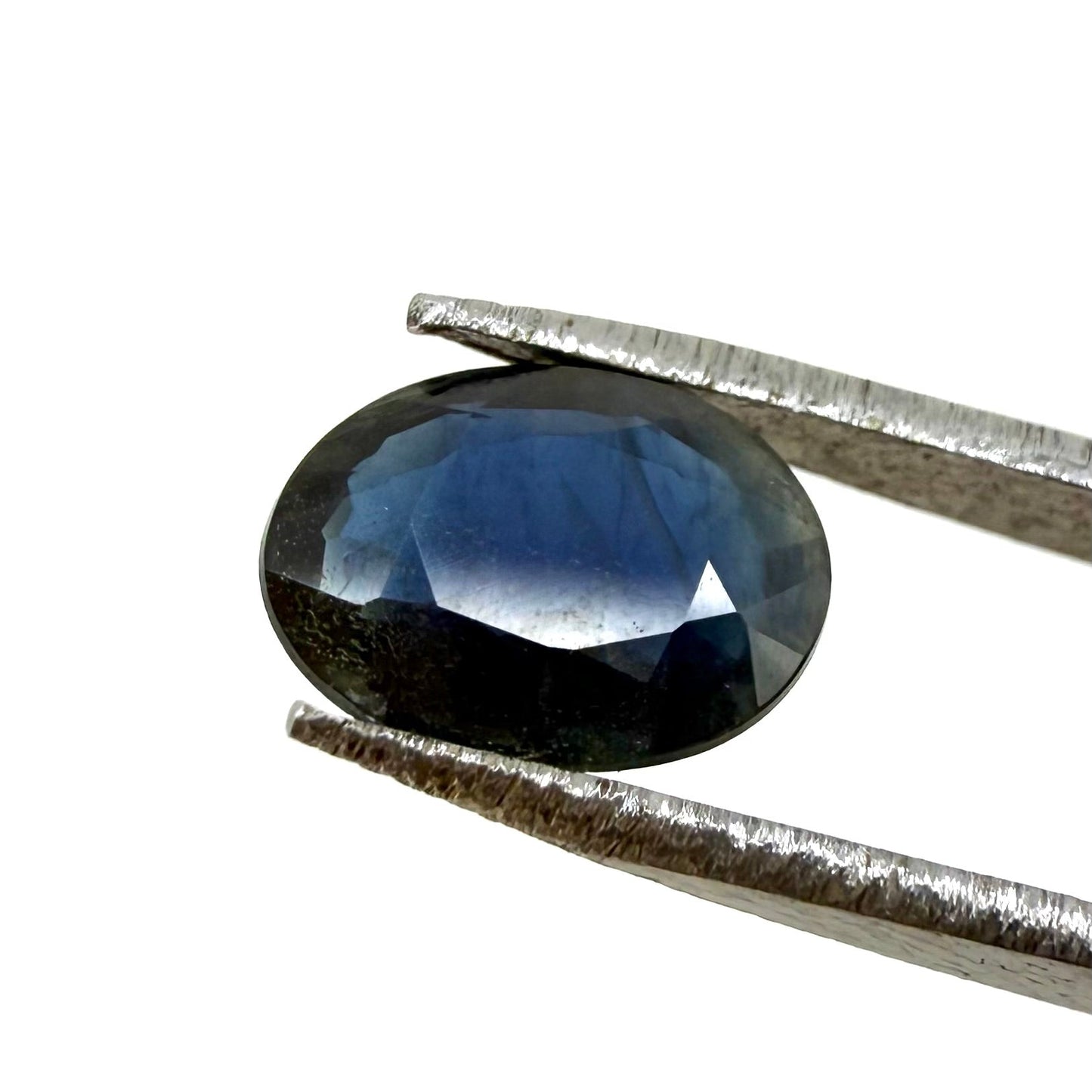 Dark Blue Hues Sapphire Oval 0.99 Ct