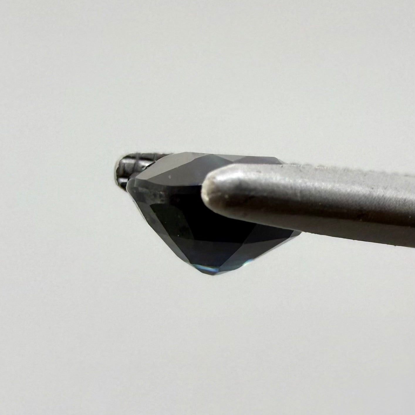 Natural Blue Sapphire gemstone oval cut