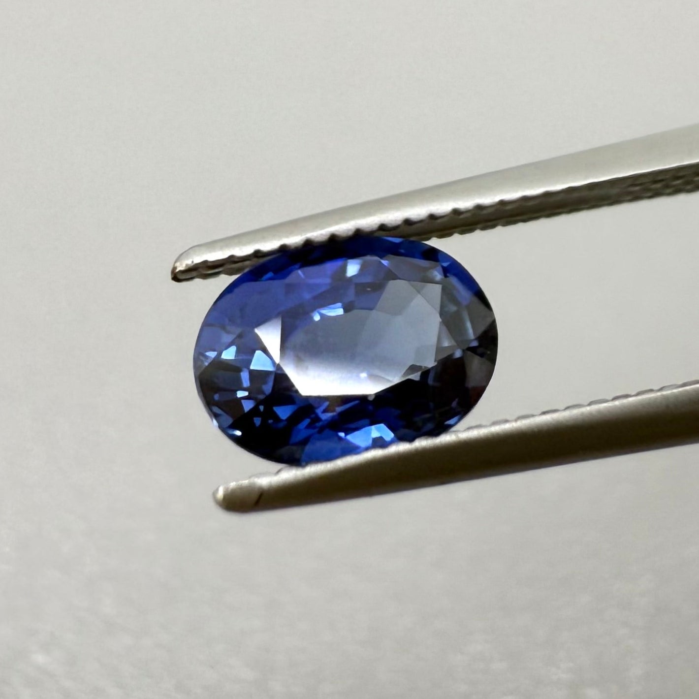 Royal Blue Sapphire Oval 1.15 Ct