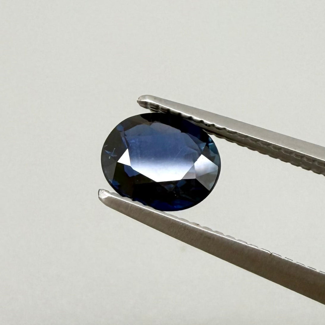 Blue Sapphire Oval 0.91 Ct