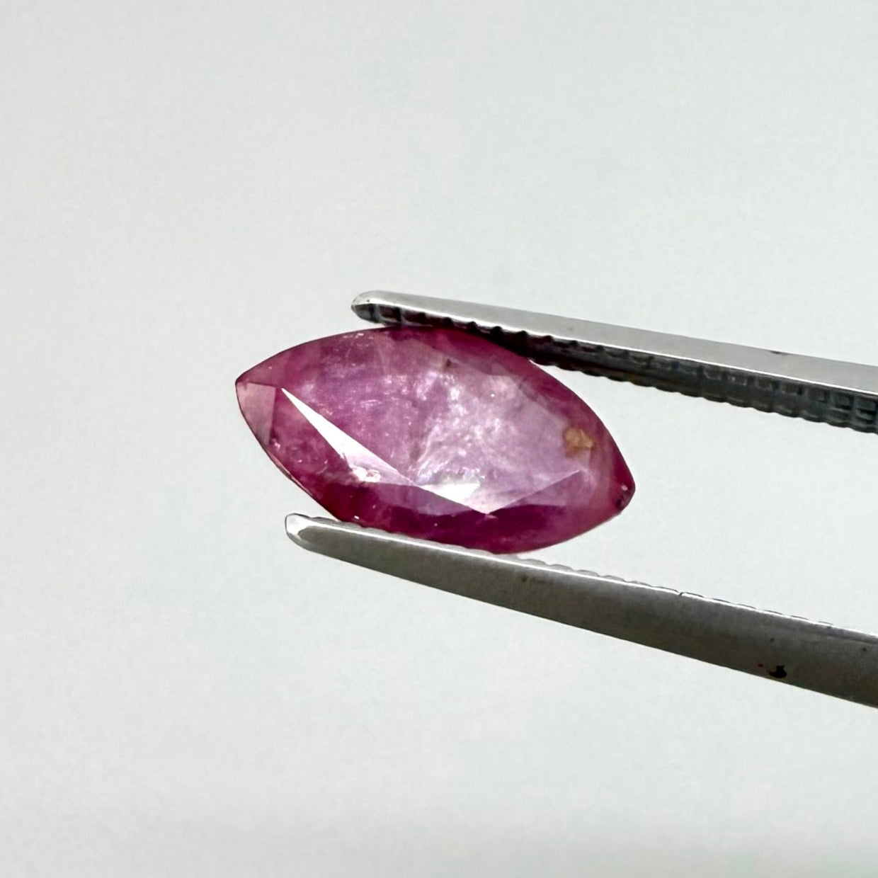 Purplish-Pink Sapphire Marquise 1.5 Ct
