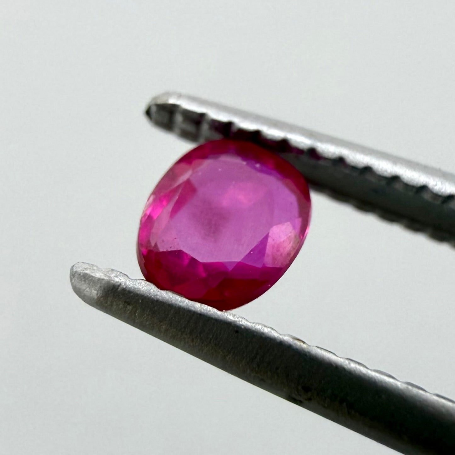 Pink-Red Ruby Oval 0.28 Ct