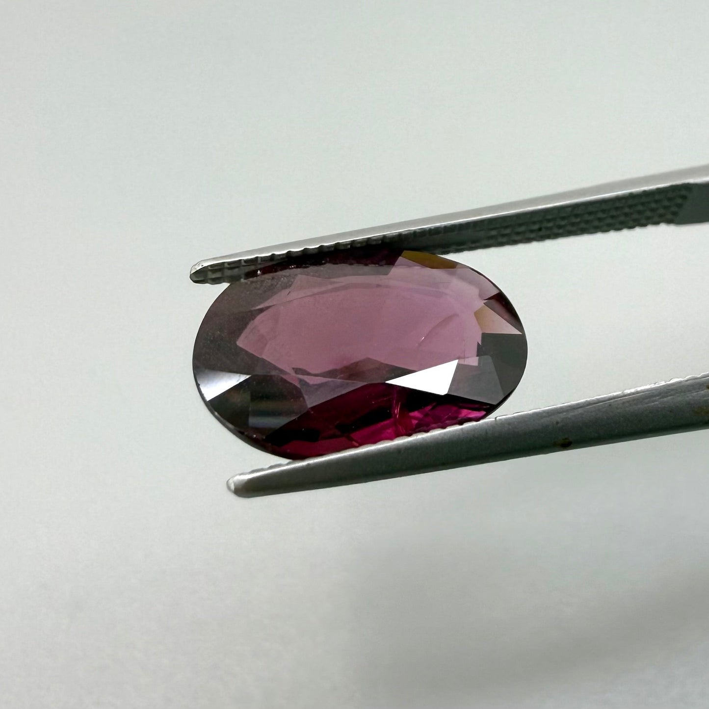 Pink Rhodolite Oval 3.68 Ct