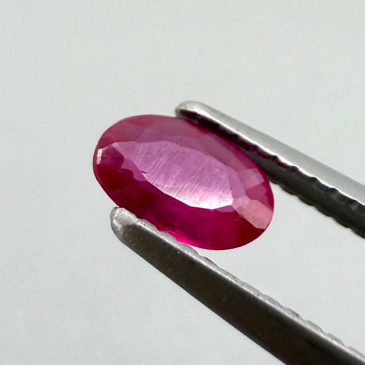 Pink-Red Ruby Oval 0.31 Ct