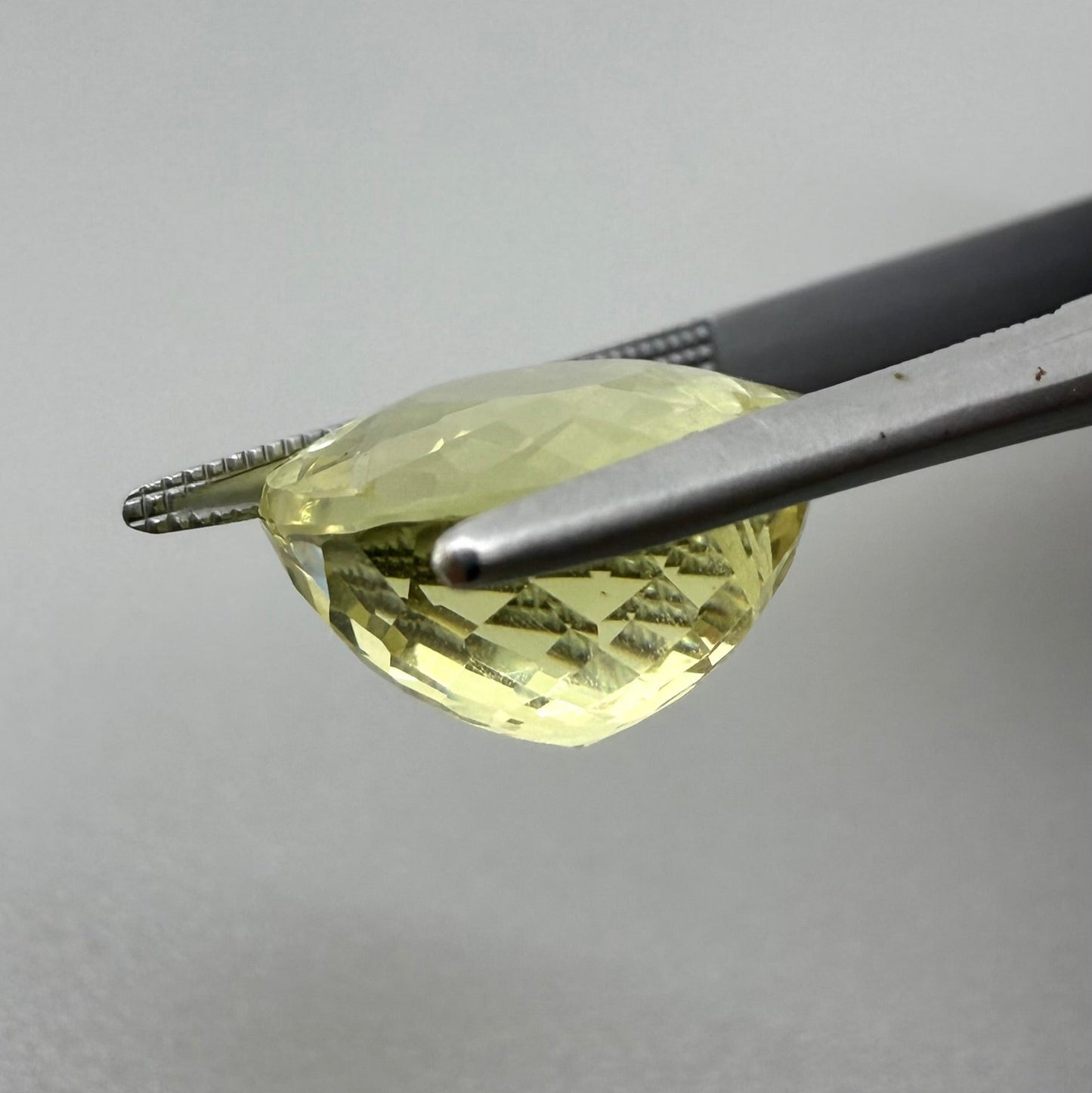 Lemon Quartz Round 10.39 Ct