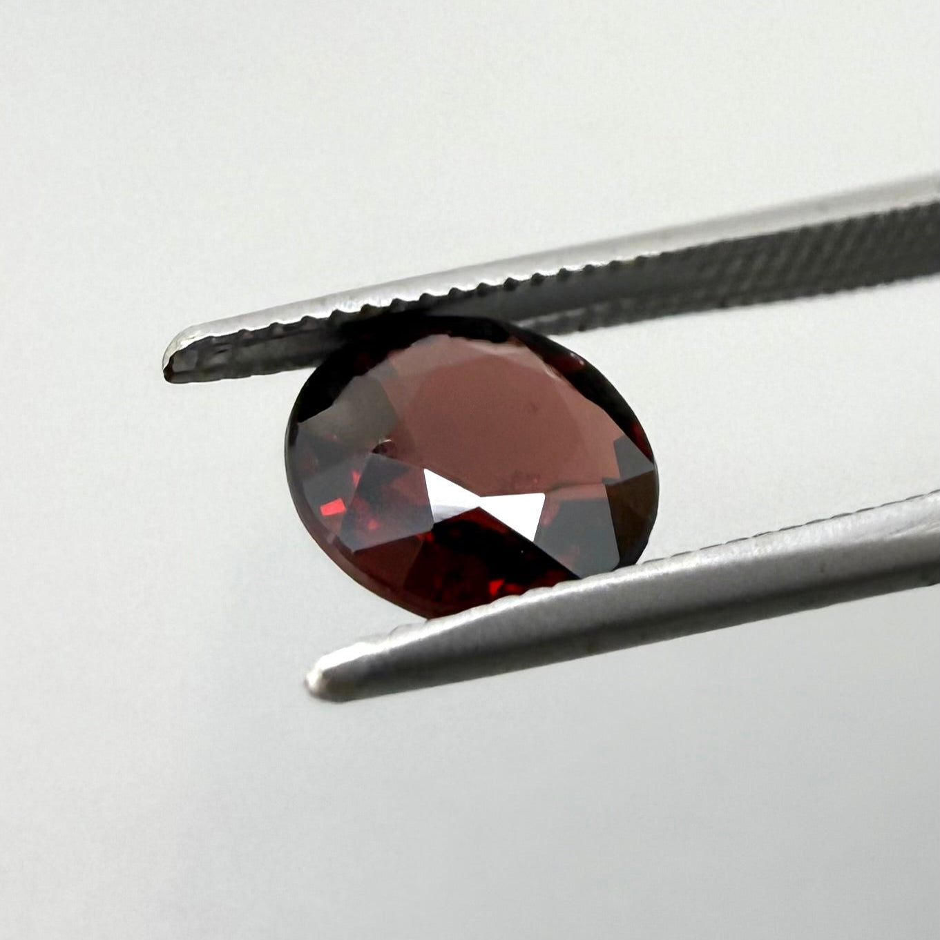 Red Rhodolite Round 1.5 Ct